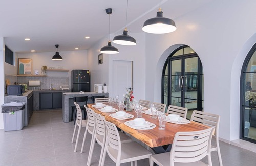 Na Kluea Villa | The 38 Pool Villas Pattaya