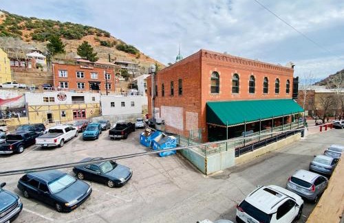 Bisbee Apartamento | The 400 Club in Brewery Gulch