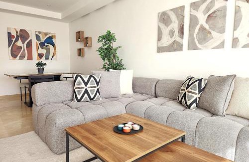 Gauthier Apartamento | The 53 Gauthier by IB Signature - Stylish two-Bedroom flat - Wifi, Self Check-in, Day and Night Security, close to all facilities