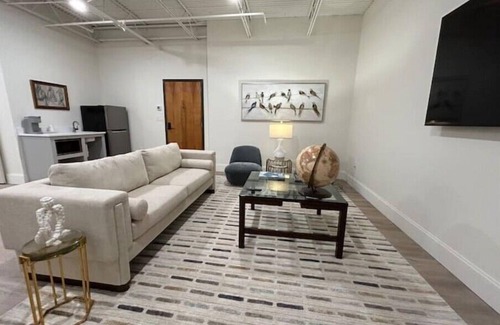 Downtown Jackson Apartamento | The 610 Flats: City Chic #22