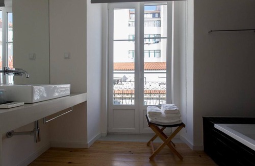 Santa Maria Maior Hotel | The 8 Downtown Suites