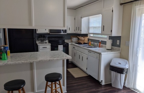 Huntsville Casa | The 80's Called...and there's nothin' wrong with that!
