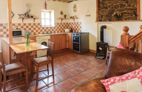 Moone Casa | The Abraham