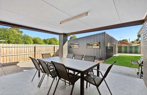 St Leonards Casa | The Absolute Beach Escape For 21