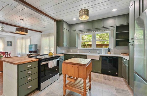 Bryan Casa | “The Adorable Abode”