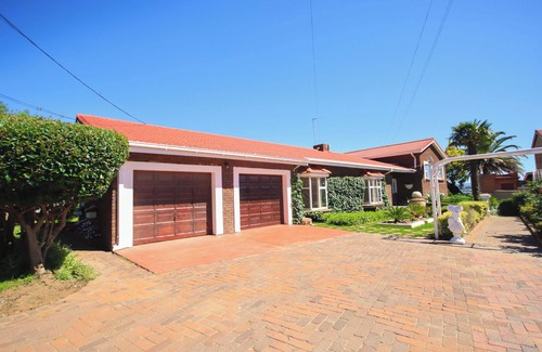 Maseru Casa | The Advocate Suites Manor