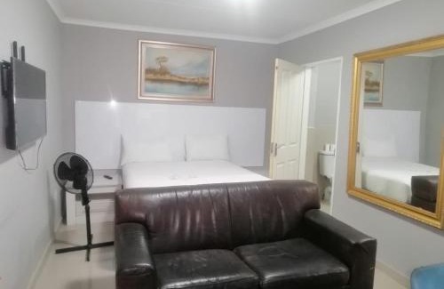 Greater Johannesburg Metropolitan Area Cabina | The Afropolitan
