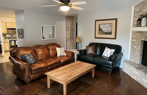 Shirewood Casa | The Aggie Retreat