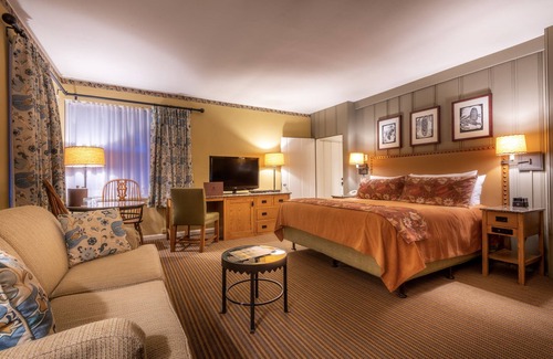 Yosemite Village Hotel | The Ahwahnee