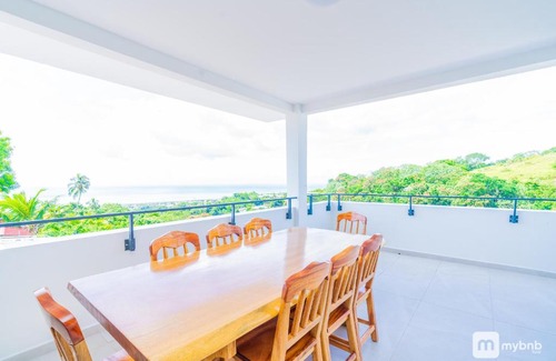 Faaa Apartamento | The Airport Herehau Lodge in Faaa wPool