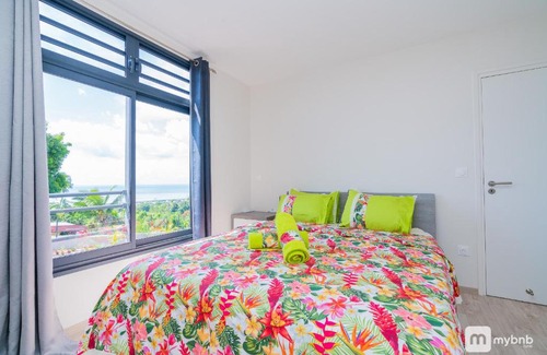 Faaa Apartamento | The Airport Herehau Lodge in Faaa wPool