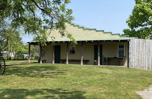 Fayetteville Casa | The Alamo Lodge