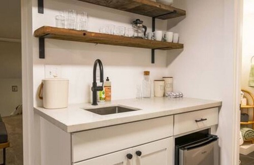Alberta Condominio | The Alberta Escape - 2br - Awesome Location!