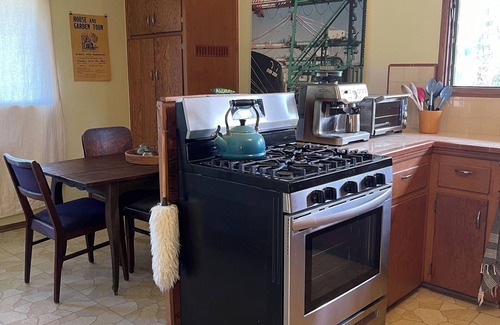 Ojai Casa | The Alchemy of Ojai a Downtown Mid-Century Gem - Monthly Only