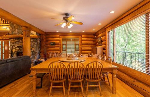 East Kootenay Chalet De Esquí | The Alders Chalet - by Fernie Central Reservations