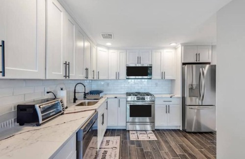 Alden Manor Casa | The Alexa - Beachfront