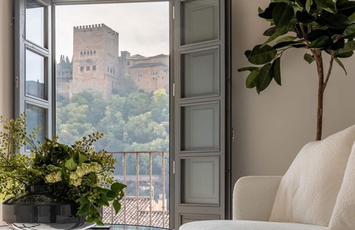 San Pedro Apartamento | The Alhambra Dream