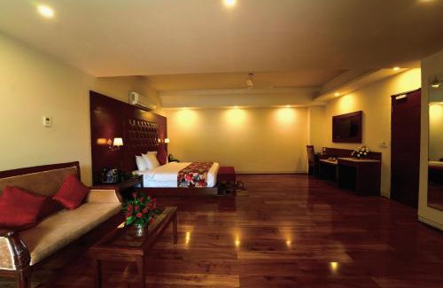 Manali Complejo | The Allure Grand Resort -A Majestic Riverside Retreat