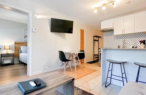 Mont-Tremblant Village Apartamento | The Alpine Nest - 3 Beds - 4 Guests - Free Parking - Pool