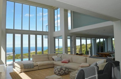 Pinnacle Point Villa | The Ambience