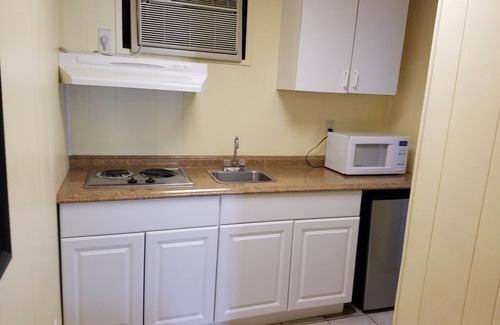 Point Pleasant Beach Hotel | The Amethyst Beach Motel