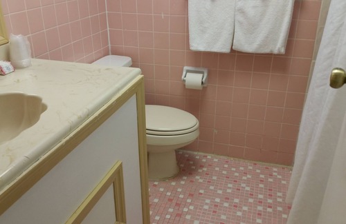 Point Pleasant Beach Hotel | The Amethyst Beach Motel