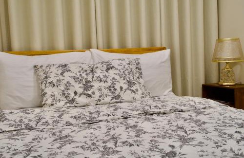 Baguio Apartamento | The Amyzing Suite-2BR Condotel Goshen Land Towers, Central Baguio