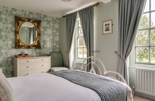 Wells Casa | The Ancient Gatehouse Hotel
