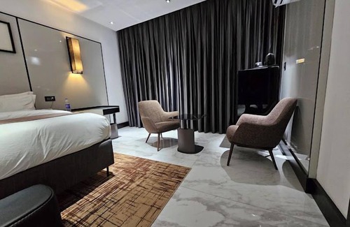 Independence Layout Hotel | The Andover Hotel