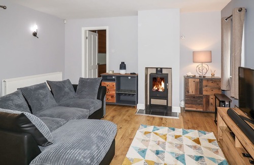 Bassetlaw Cabaña | THE ANNEX AT MILNERS HOLT, pet friendly, with open fire in Bawtry