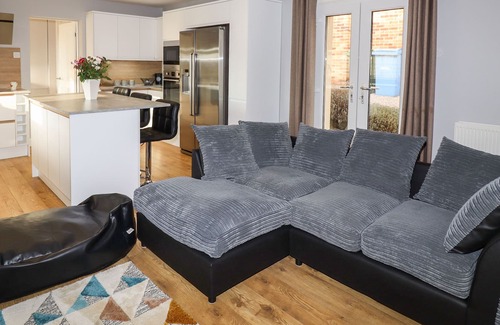 Bassetlaw Cabaña | THE ANNEX AT MILNERS HOLT, pet friendly, with open fire in Bawtry