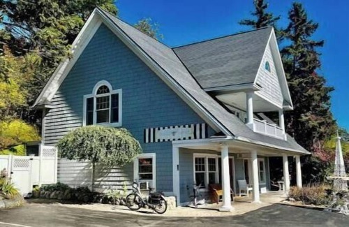 Harbor Springs Apartamento | The Annex – Lxry Suite in Downtown Harbor Springs!