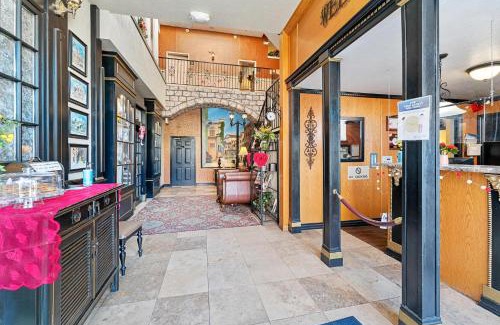 East Central Hotel | The Anniversary Inn - Fifth South