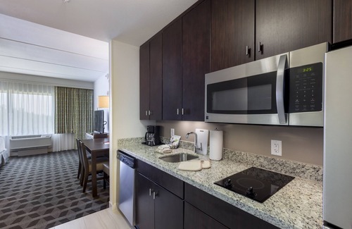 Florida Central Atlantic Coast Apartamento | The Apalone's Retreat II - 2 Queen Beds + Parking