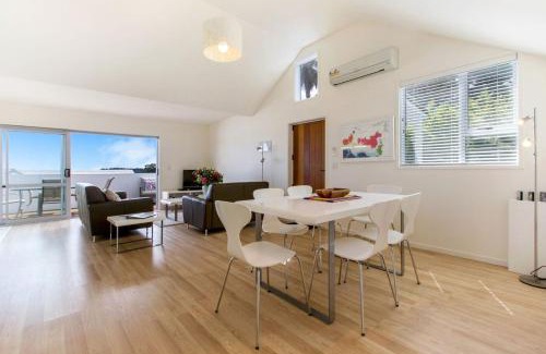 Waiheke Island Villa | The Apartment at Palm Beach by Waiheke Unlimited