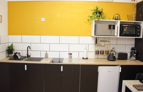 L'Arbresle Apartamento | The apartment & golden 🟠 studio 1⭐. Balneotherapy and couple ♥️🫂🛀