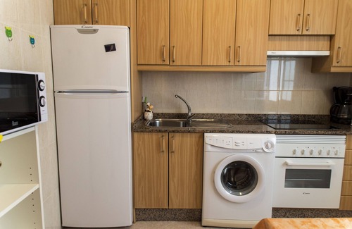 Gran Tarajal Apartamento | Apartamento vistas al mar, junto la playa, wifi gratis, TV SAT