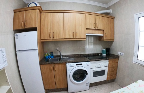 Gran Tarajal Apartamento | Apartamento vistas al mar, junto la playa, wifi gratis, TV SAT