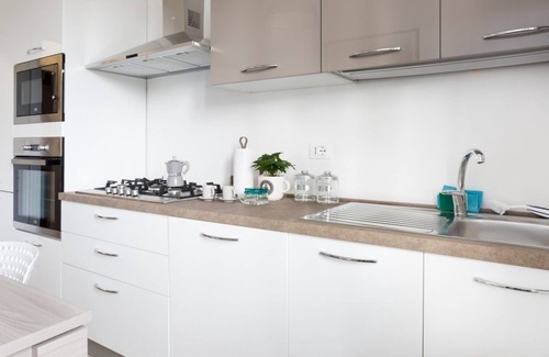 Pablo Apartamento | Parma Railway Station Apartment with garage!