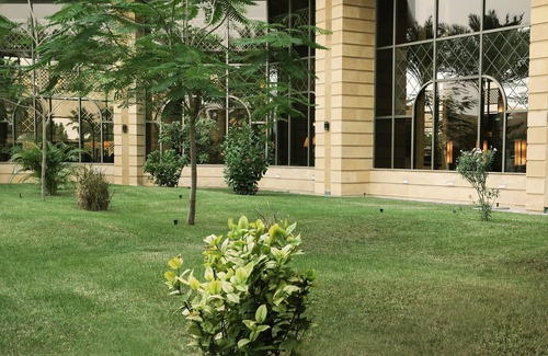 Al-Hamra'a Apartamento | The Apartments