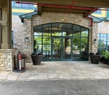 Vernon Apartamento | The Appalachian Hotel at Mountain Creek Resort - Pool, Hot Tub & Sauna