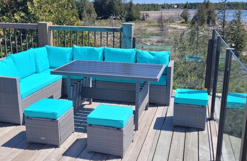 Northern Bruce Peninsula Villa | *The Aqorpions Villa* Stunning Waterfront with Hot Tub,Tobermory