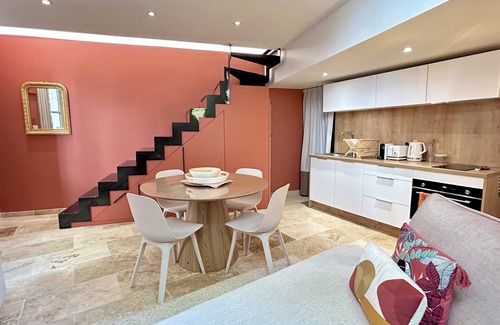 Nimes City Centre Casa | The Arena's Pavillon - private garden&terrace