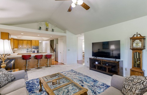 Redding Casa | The ARK Villa | MTN Views🌄 Game Room🏓 Pool🌊