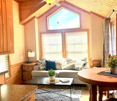 Austin Casa | The Armadillo Cabin - Cabins At Rim Rock