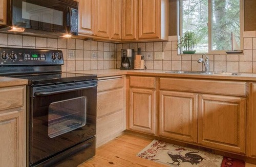 Coeur d'Alene Casa | The Arrowleaf at Echo Bay | Quiet Waterfront Home