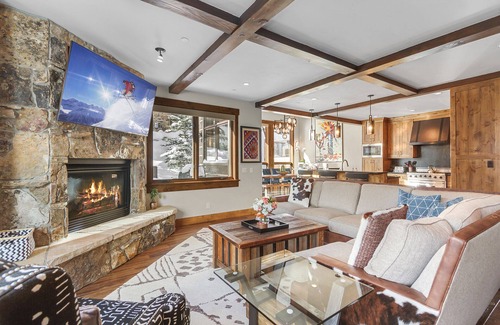 Copper Mountain Cabina | The Artisan Lodge ⛷ Ski In/Out 🔱 Gated ♨️ Rooftop Spa $0 Cleaning & Pet Fee