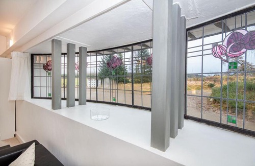 Inverarnie Casa | The Artist's Cottage
