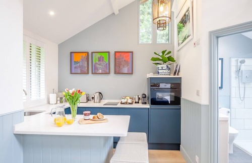 Dorking Casa | The Artist's Studio - Dorking
