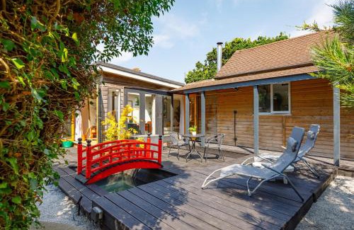 Hove Apartamento | The Artists Studio - With Unique Japanese Garden